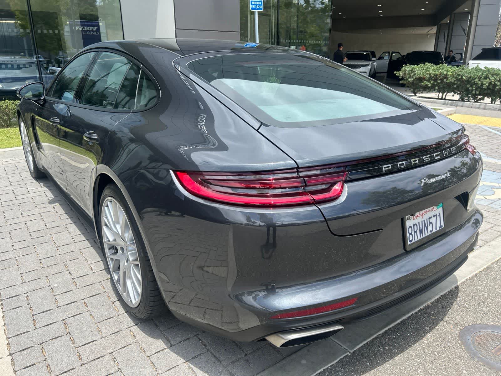 Thumbnail: 2020 Porsche Panamera - 4
