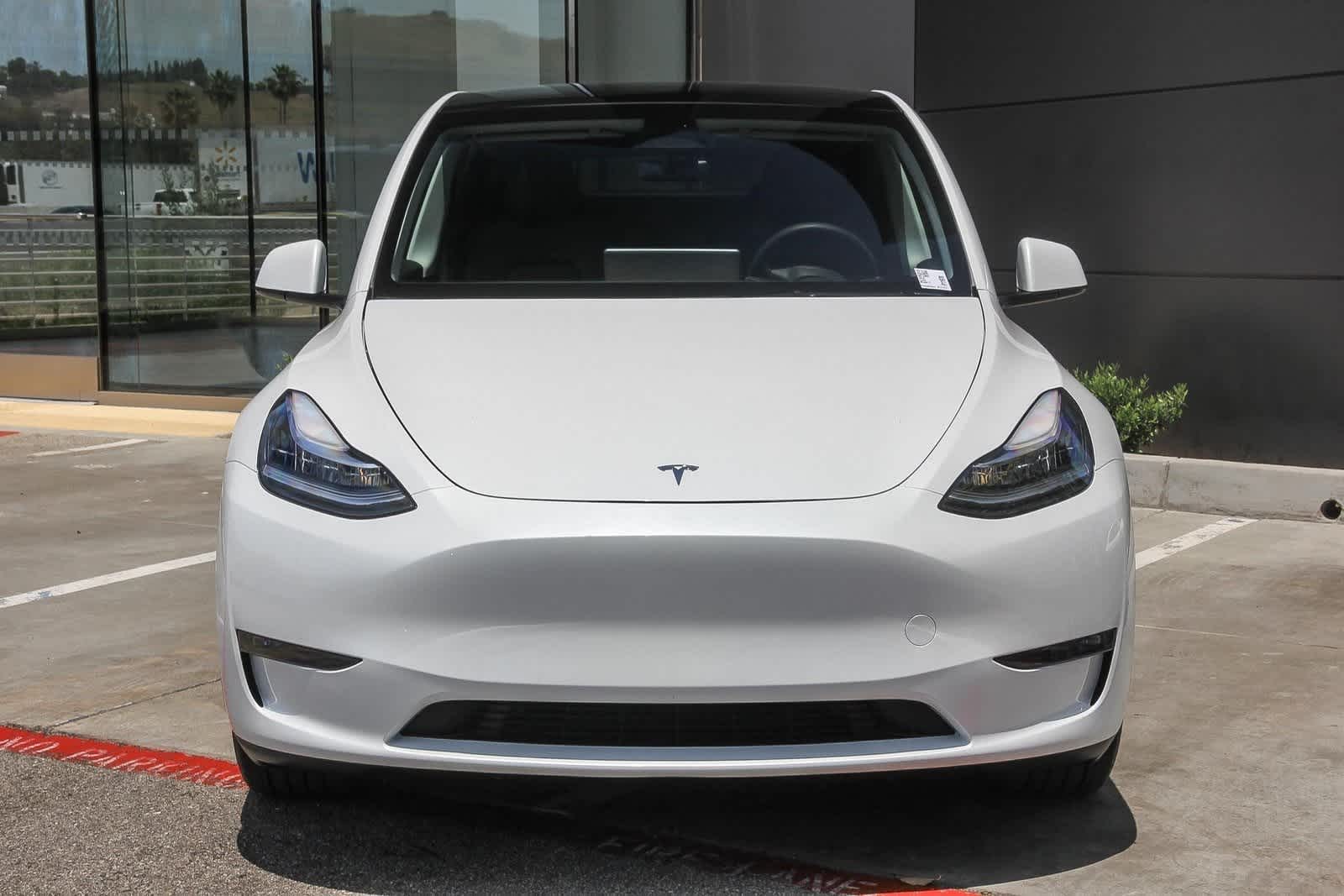 2023 Tesla Model Y Long Range 2