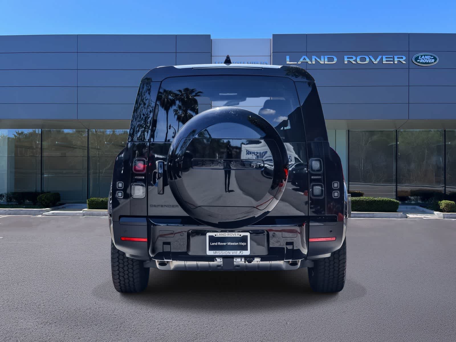 Thumbnail: 2026 Land Rover Defender - 5