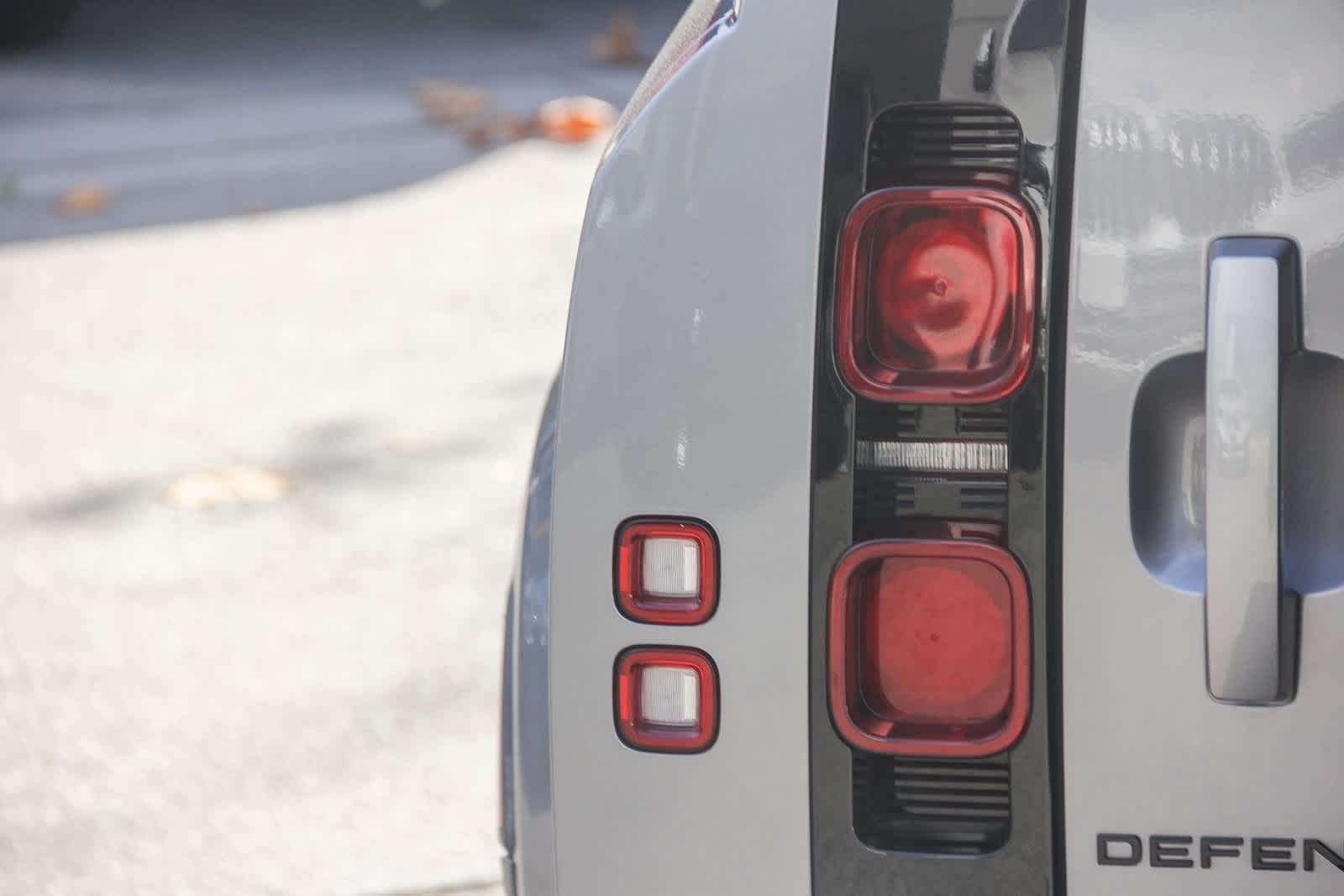 Thumbnail: 2023 Land Rover Defender - 8