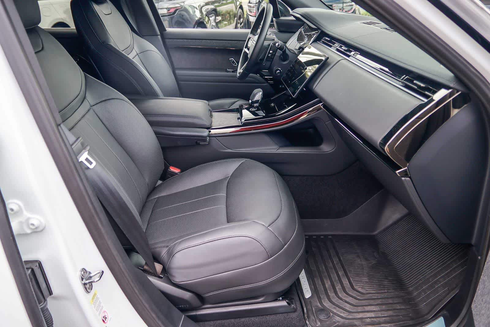 Thumbnail: 2024 Land Rover Range Rover Sport - 17