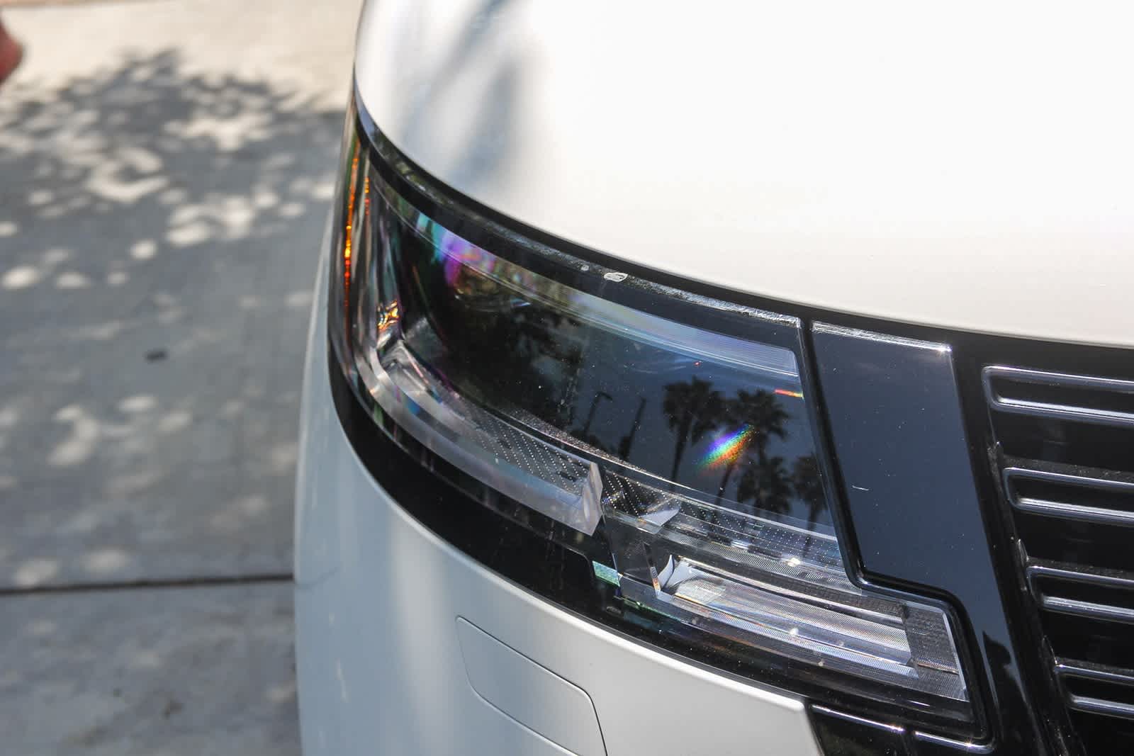 Thumbnail: 2023 Land Rover Range Rover - 10