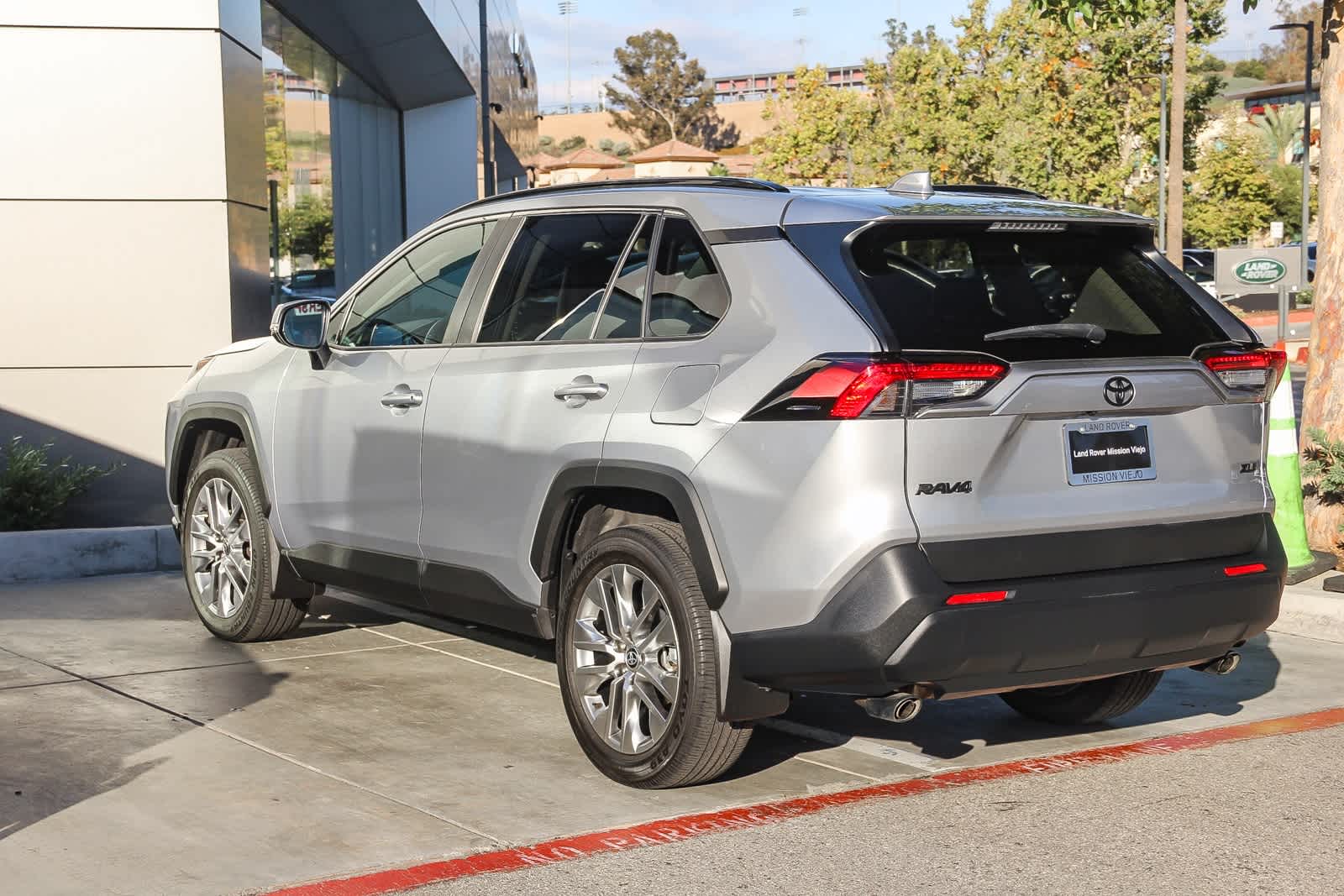 Thumbnail: 2022 Toyota RAV4 - 4