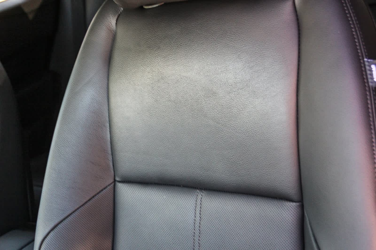 Thumbnail: 2026 Land Rover Range Rover Velar - 25