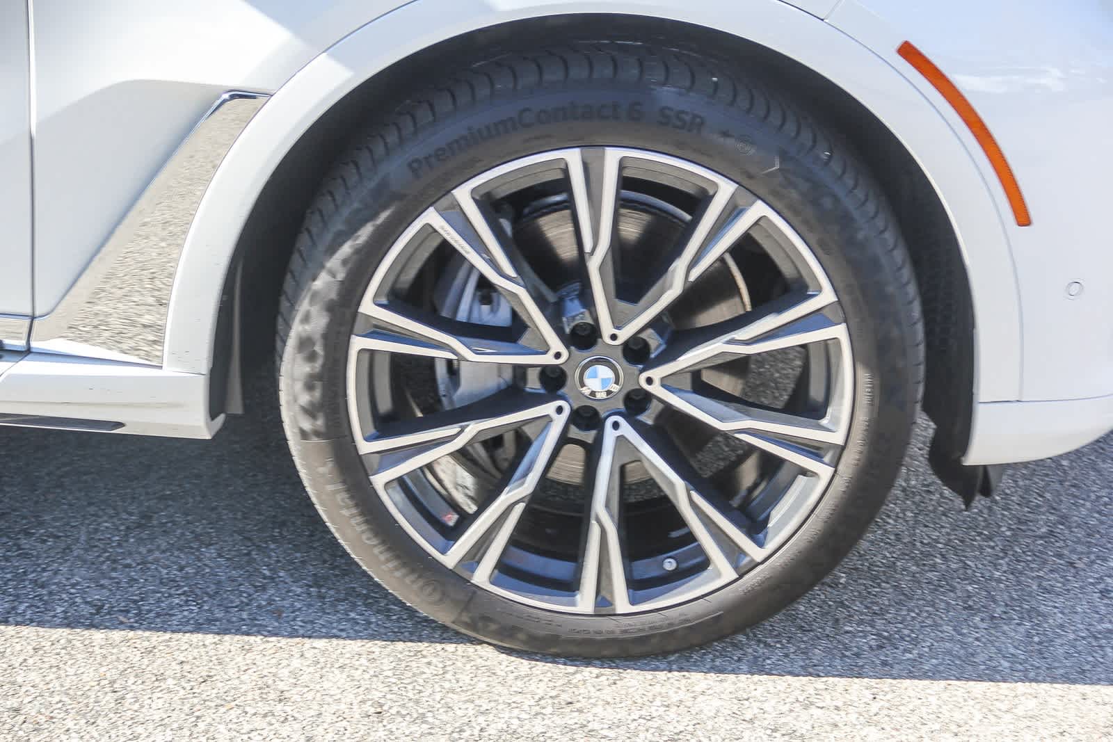 Thumbnail: 2019 BMW X7 - 11