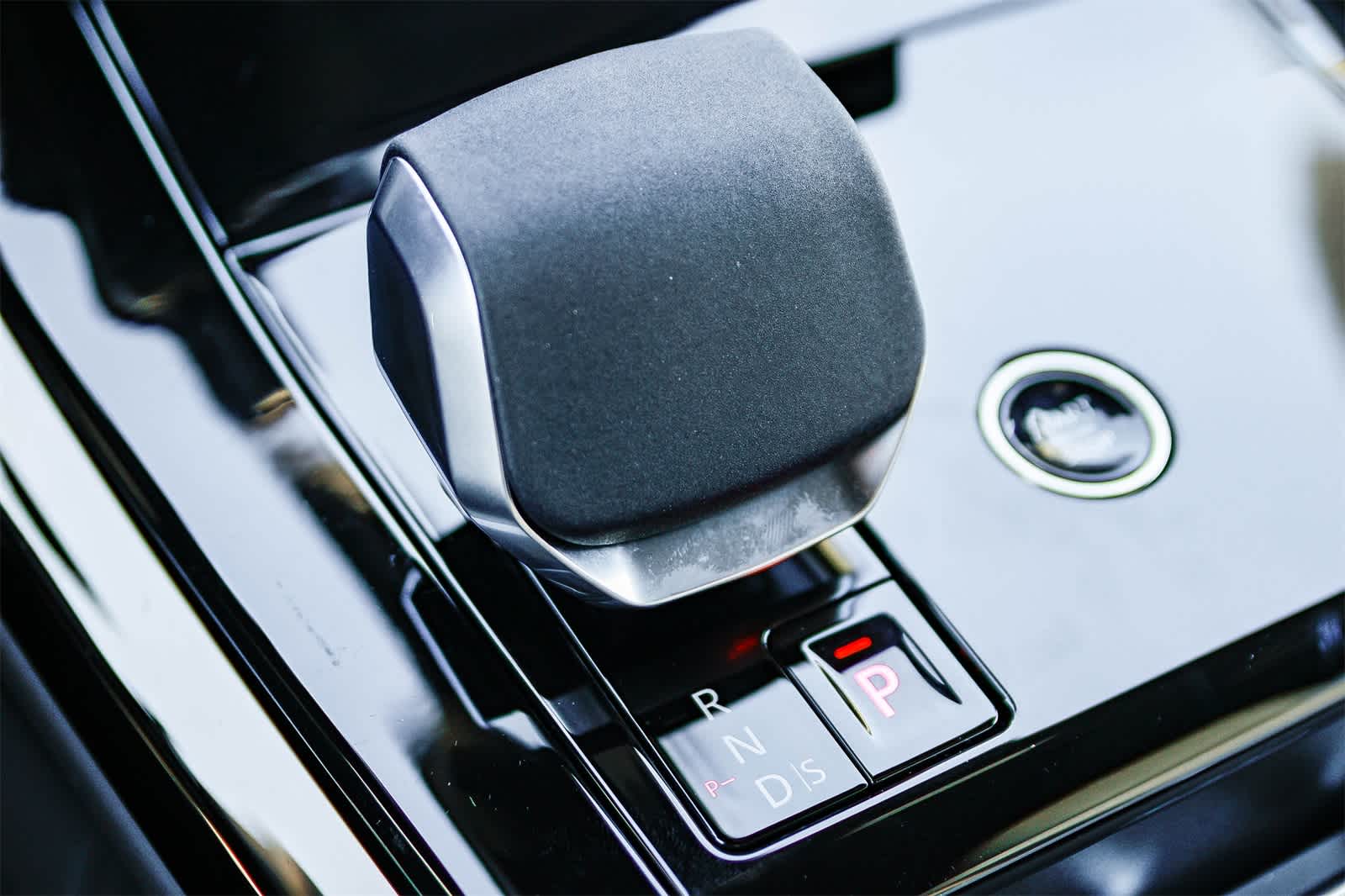 Thumbnail: 2026 Land Rover Range Rover Sport - 24