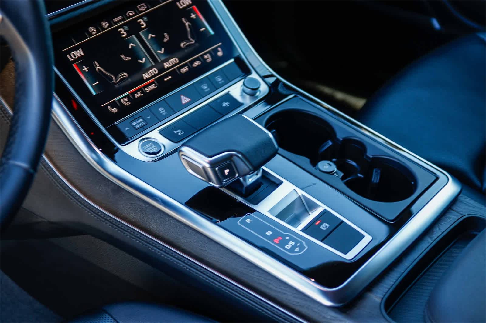 Thumbnail: 2023 Audi Q7 - 18