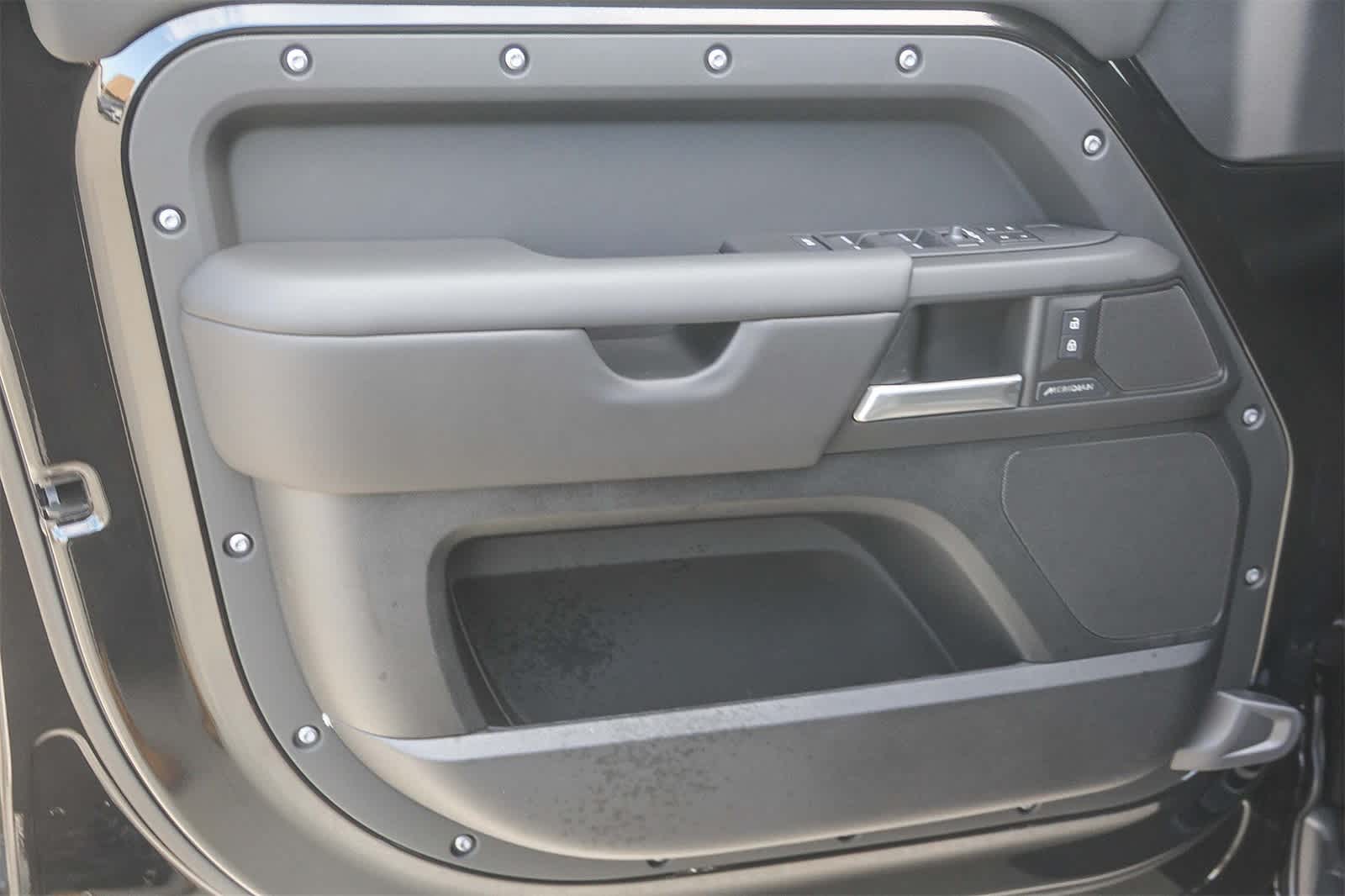 Thumbnail: 2026 Land Rover Defender - 18