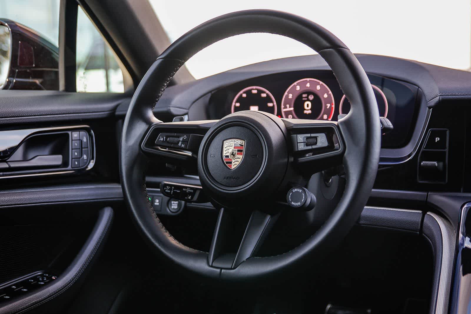 Thumbnail: 2025 Porsche Panamera - 15