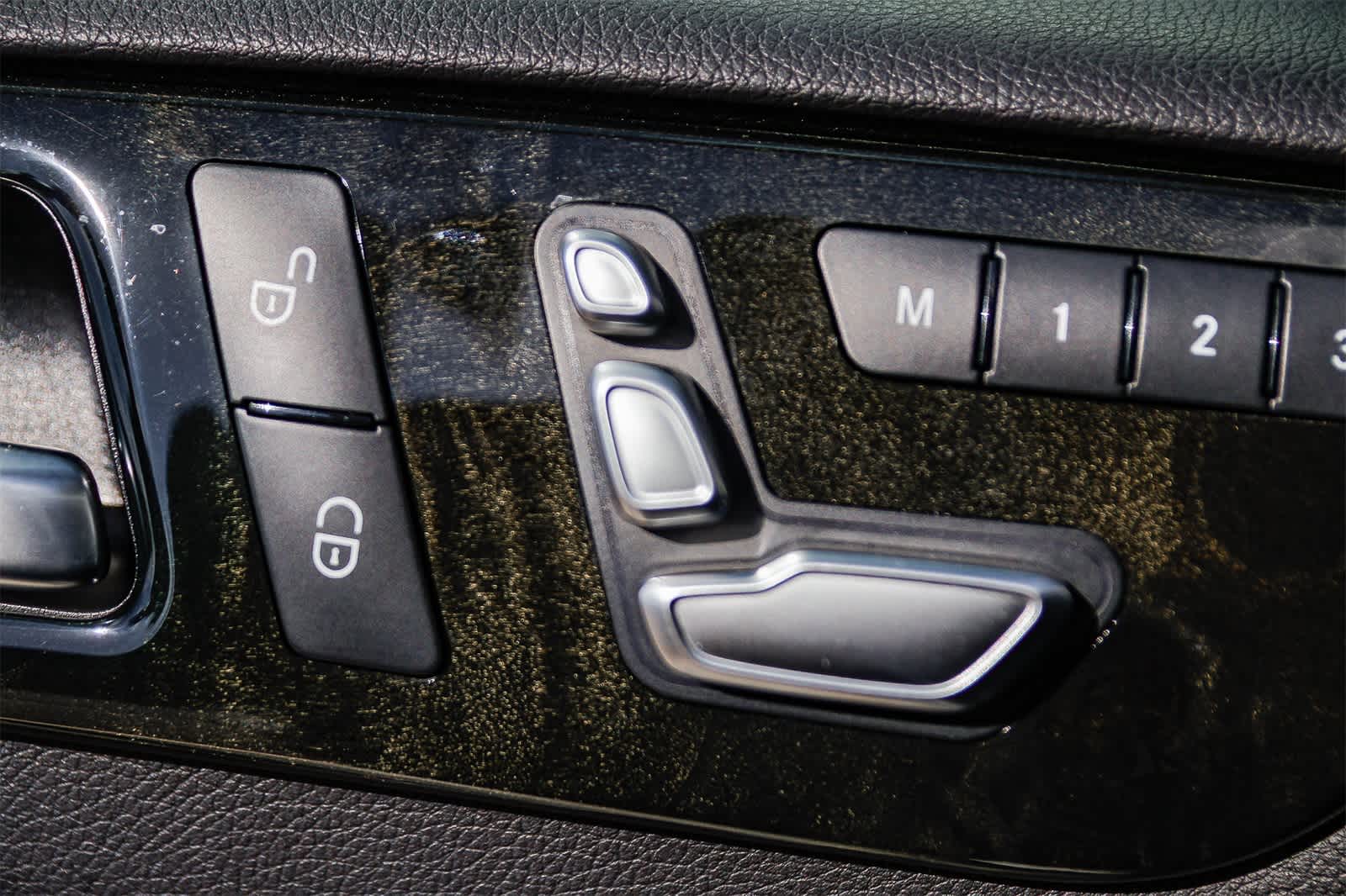 Thumbnail: 2017 Mercedes-Benz GLS - 23