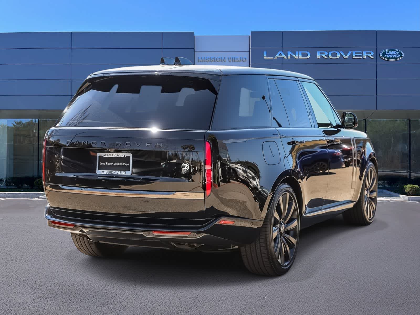 Thumbnail: 2024 Land Rover Range Rover - 4