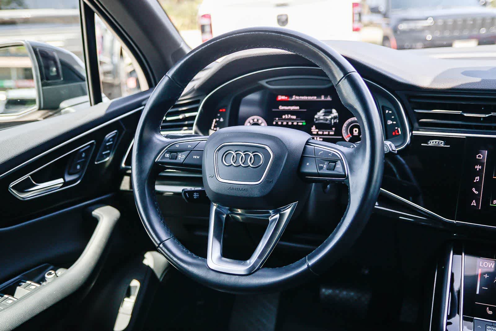 Thumbnail: 2022 Audi Q7 - 11
