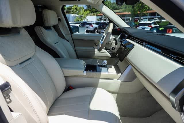 Thumbnail: 2024 Land Rover Range Rover - 18