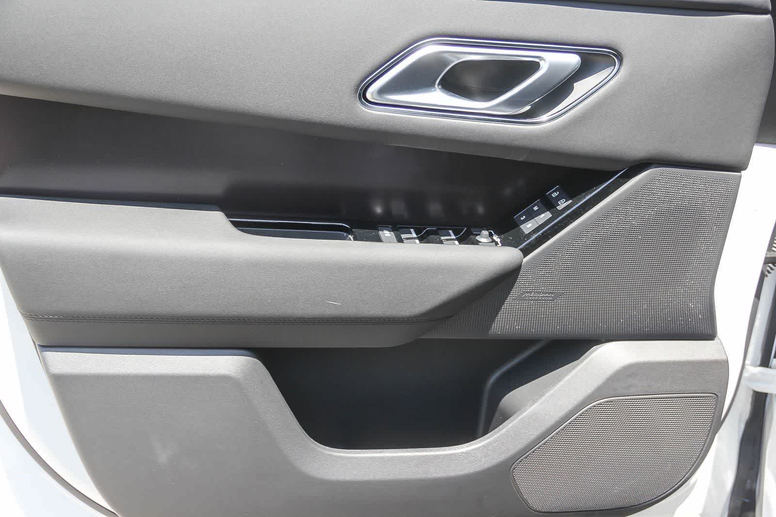 Thumbnail: 2026 Land Rover Range Rover Velar - 16