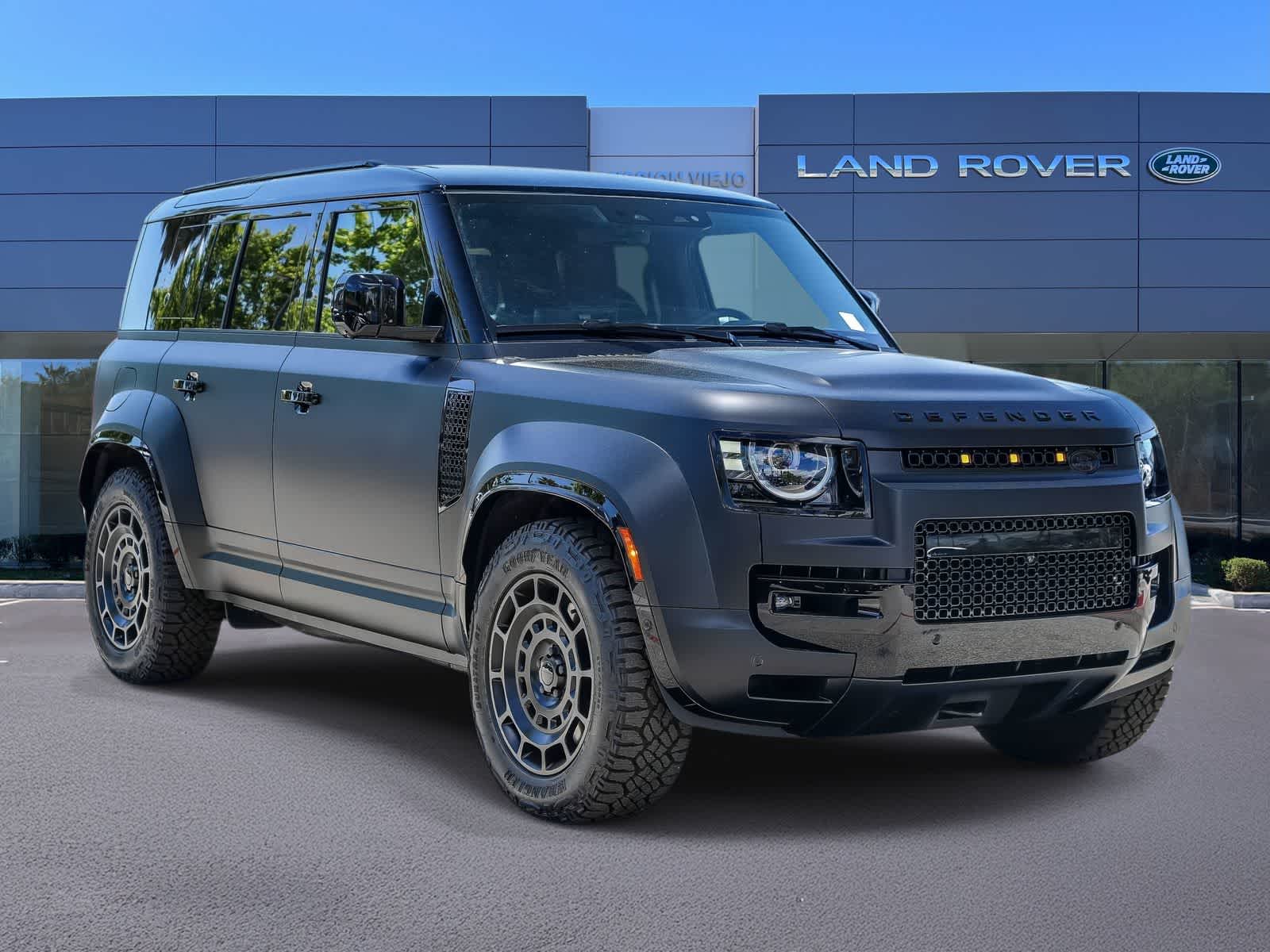 Thumbnail: 2026 Land Rover Defender - 3