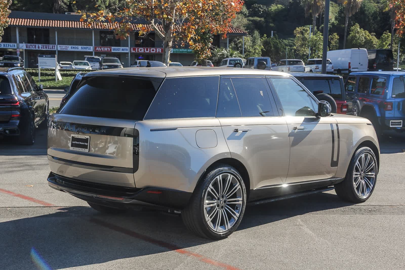 Thumbnail: 2025 Land Rover Range Rover - 11