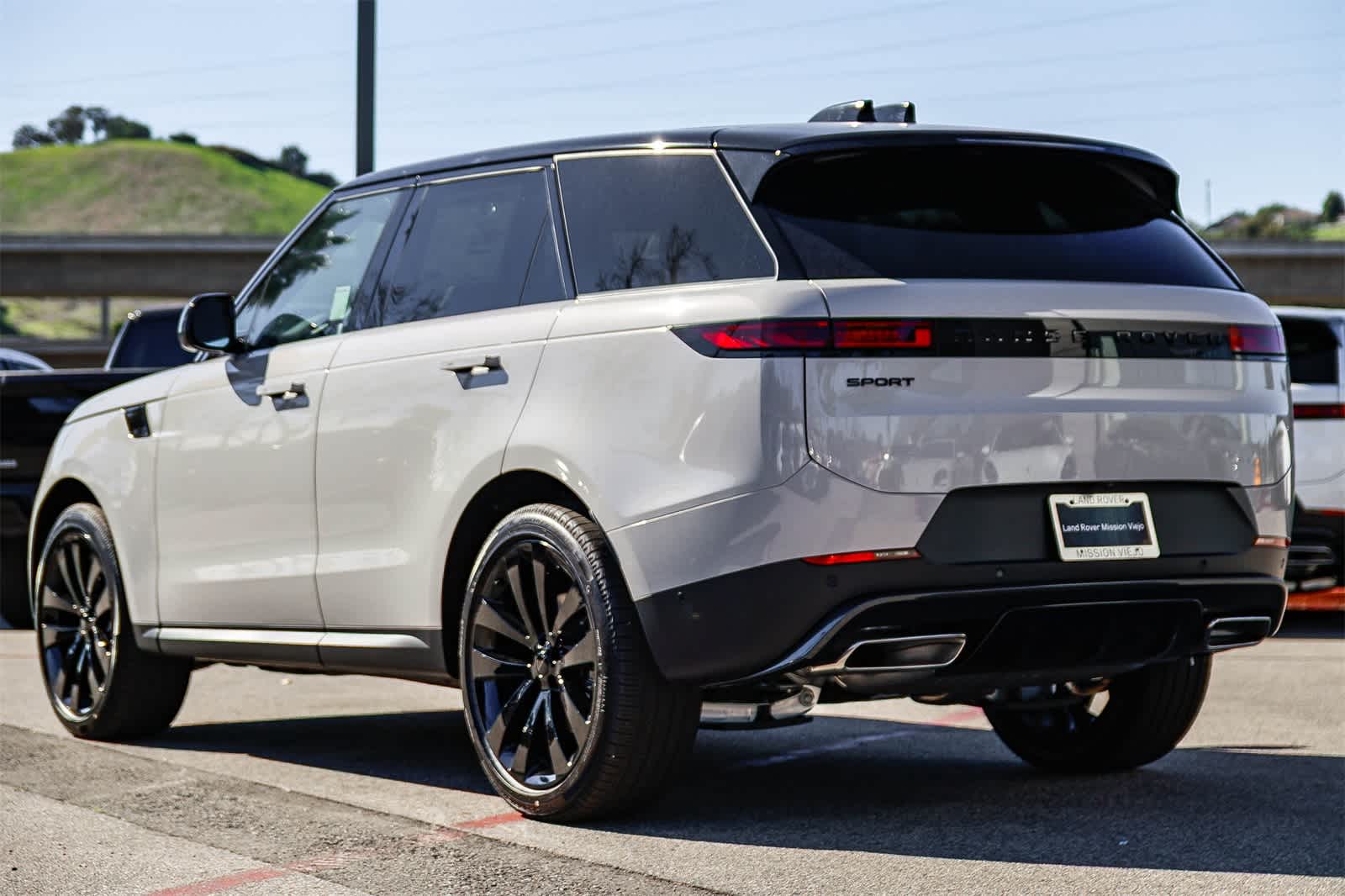 Thumbnail: 2026 Land Rover Range Rover Sport - 6