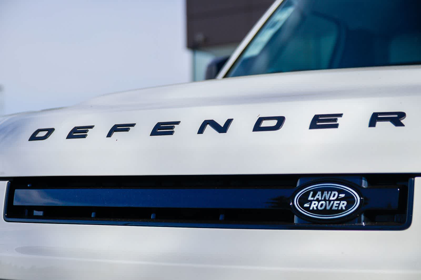 Thumbnail: 2026 Land Rover Defender - 11
