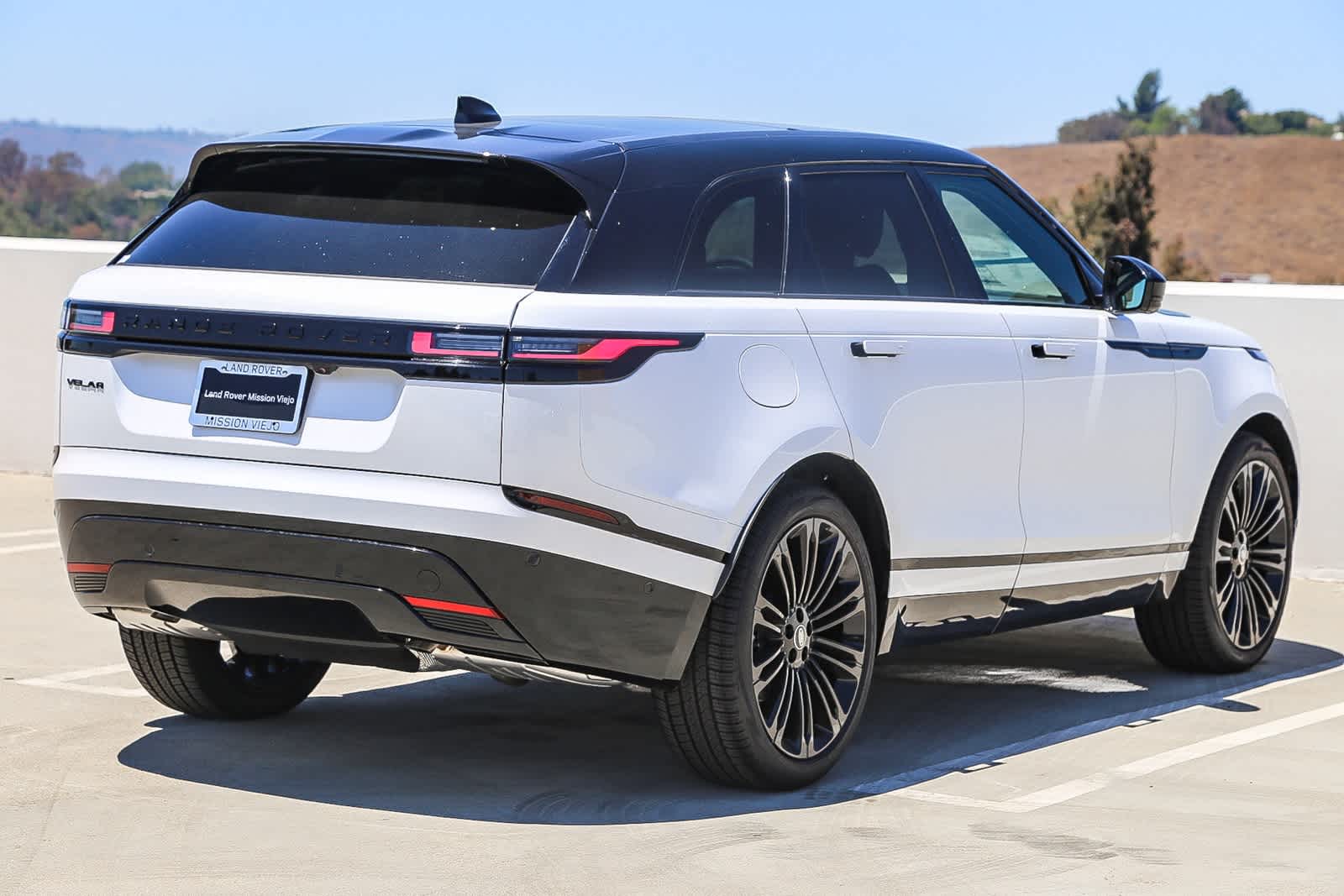Thumbnail: 2026 Land Rover Range Rover Velar - 6