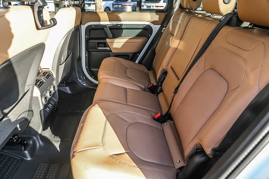 Thumbnail: 2026 Land Rover Defender - 18