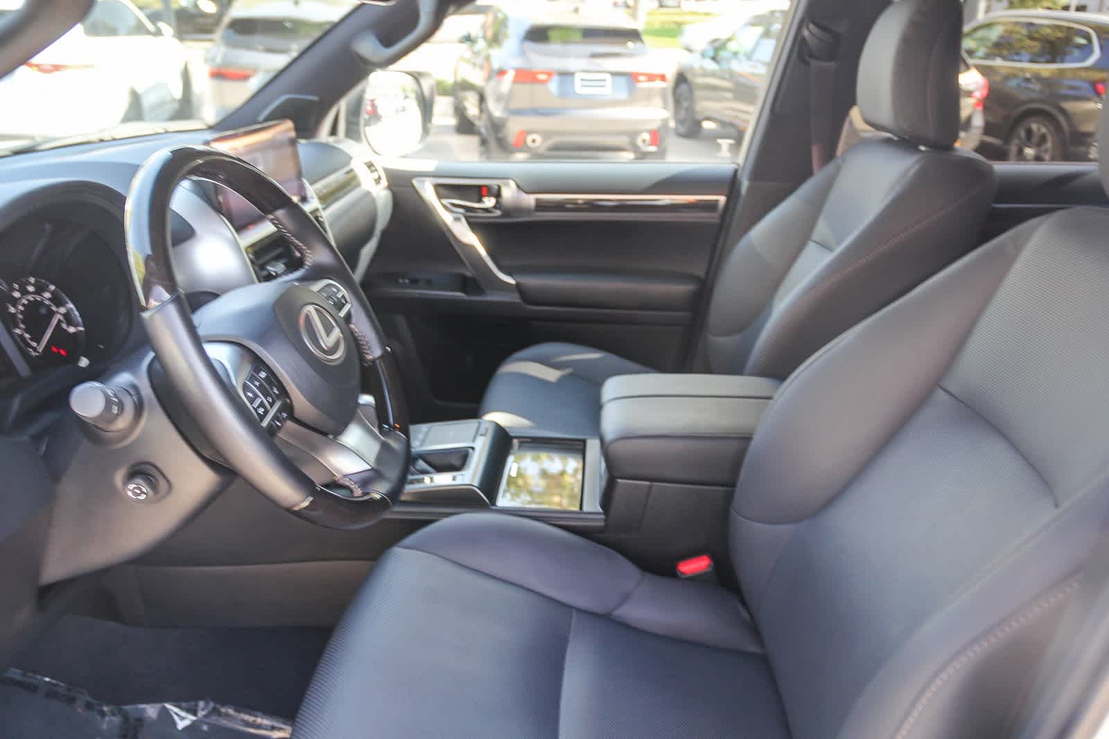 Thumbnail: 2023 Lexus GX - 20