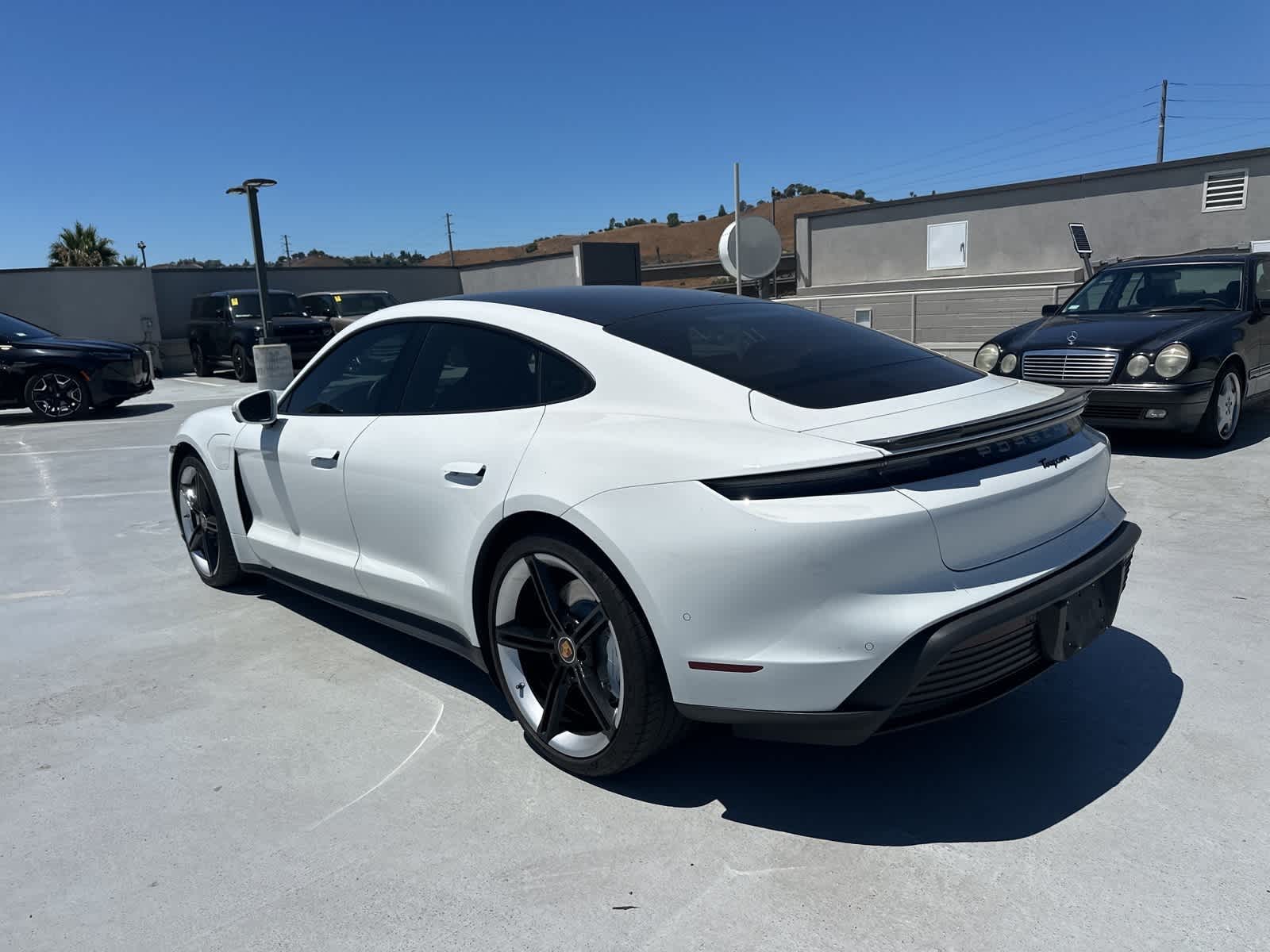 Thumbnail: 2024 Porsche Taycan - 4