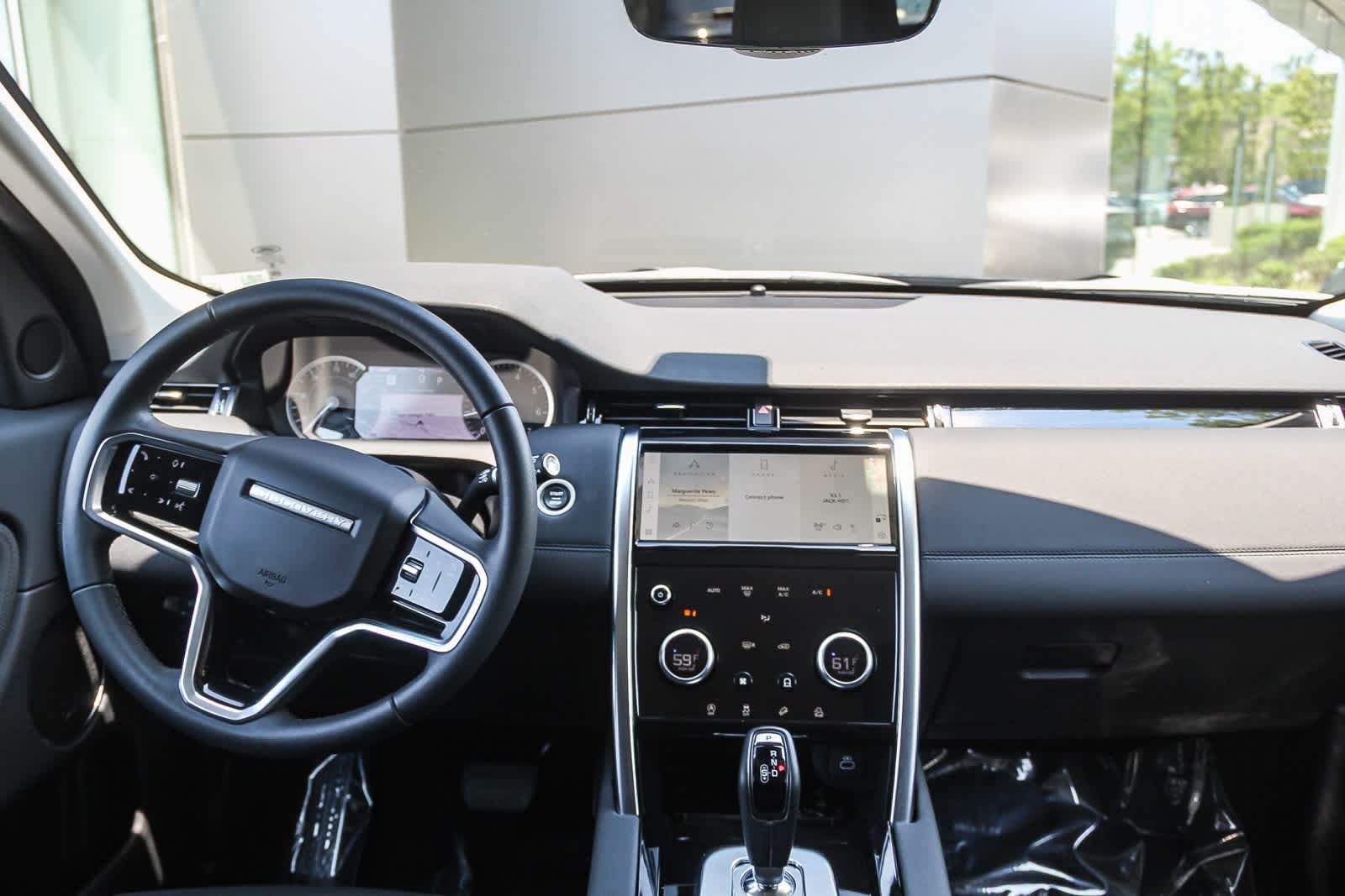 Thumbnail: 2023 Land Rover Discovery Sport - 12