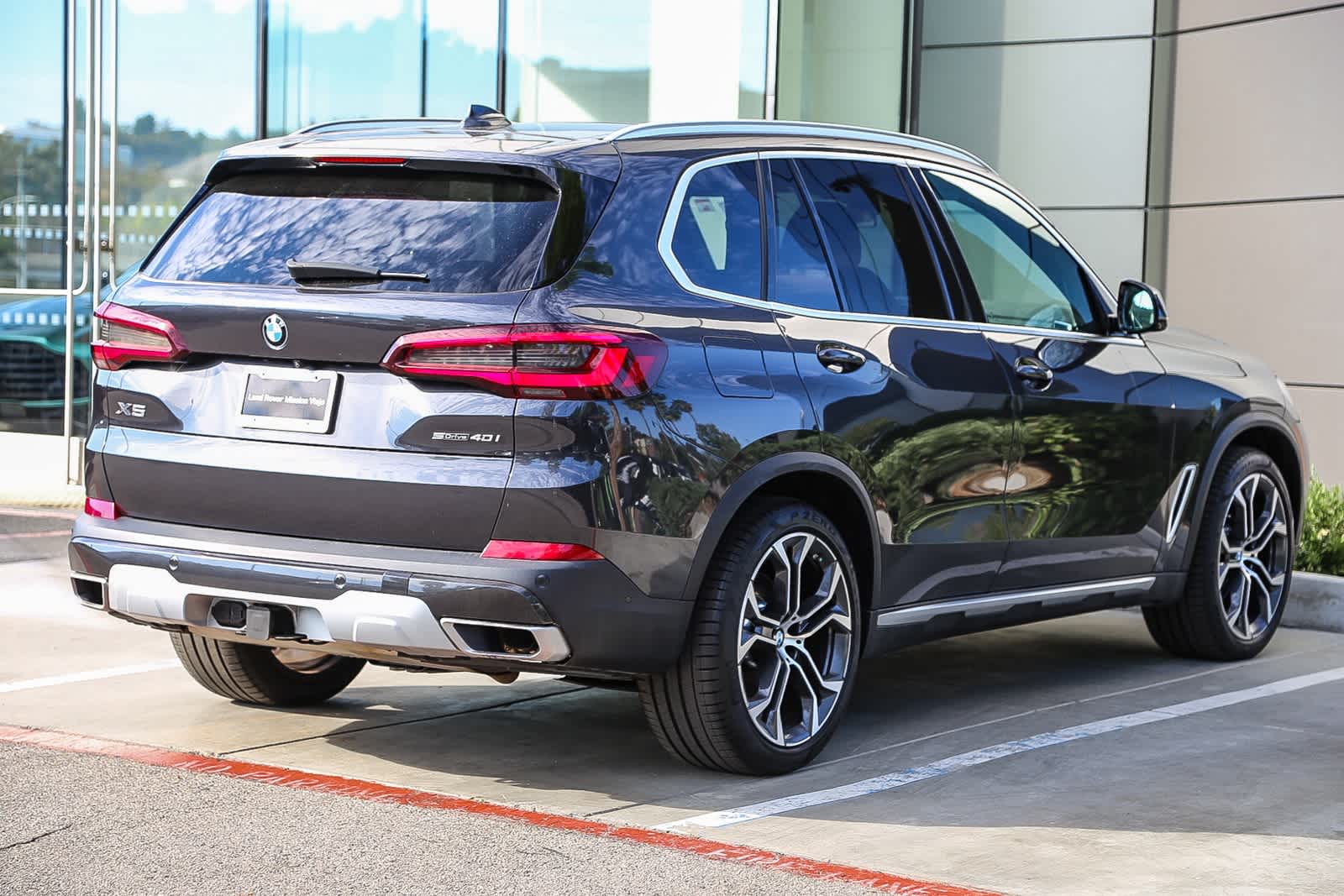 Thumbnail: 2022 BMW X5 - 8
