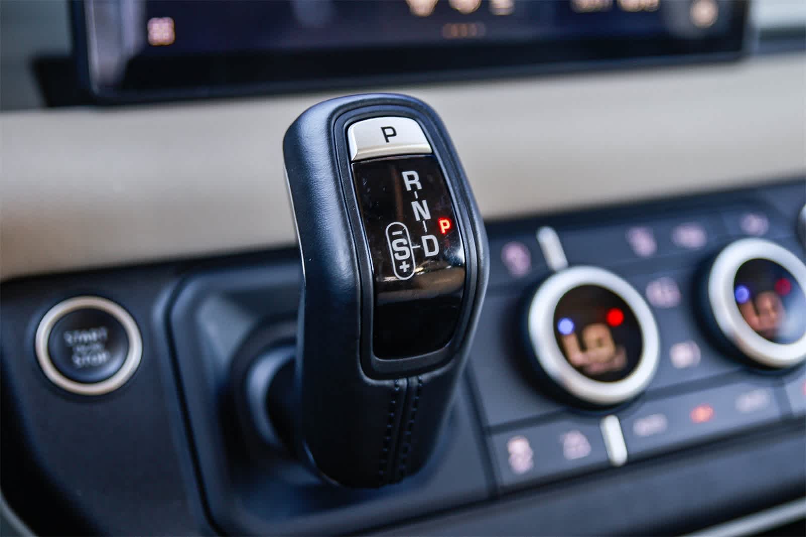 Thumbnail: 2023 Land Rover Defender - 23