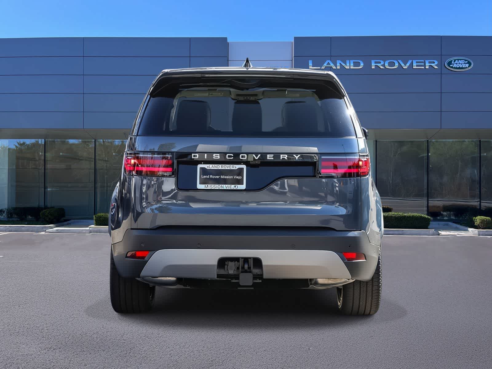 Thumbnail: 2026 Land Rover Discovery - 7