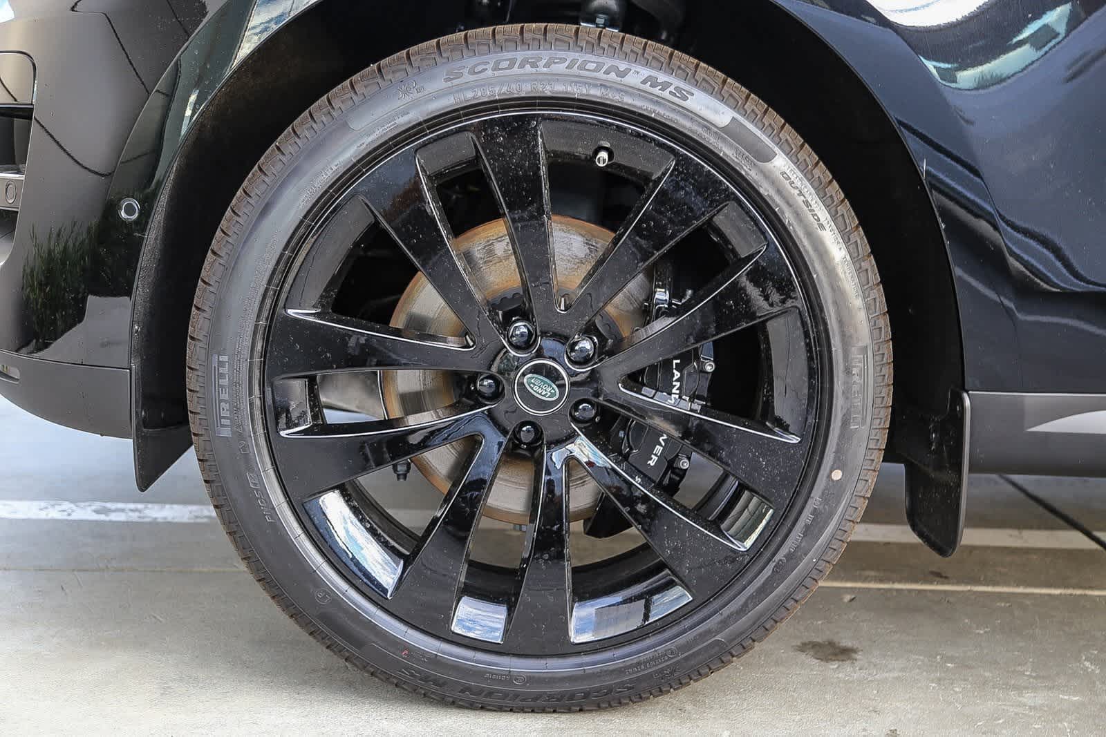 Thumbnail: 2025 Land Rover Range Rover Sport - 9