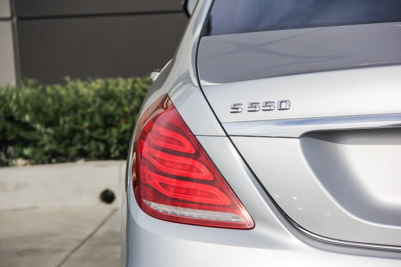 Thumbnail: 2016 Mercedes-Benz S-Class - 6
