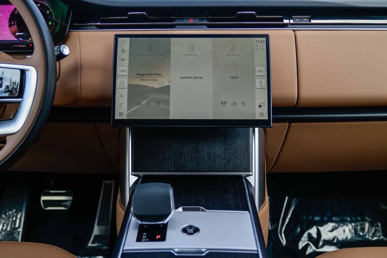 Thumbnail: 2026 Land Rover Range Rover - 13