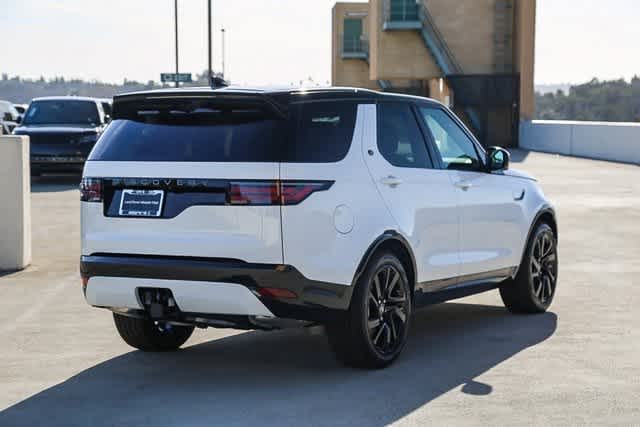 Thumbnail: 2025 Land Rover Discovery - 4