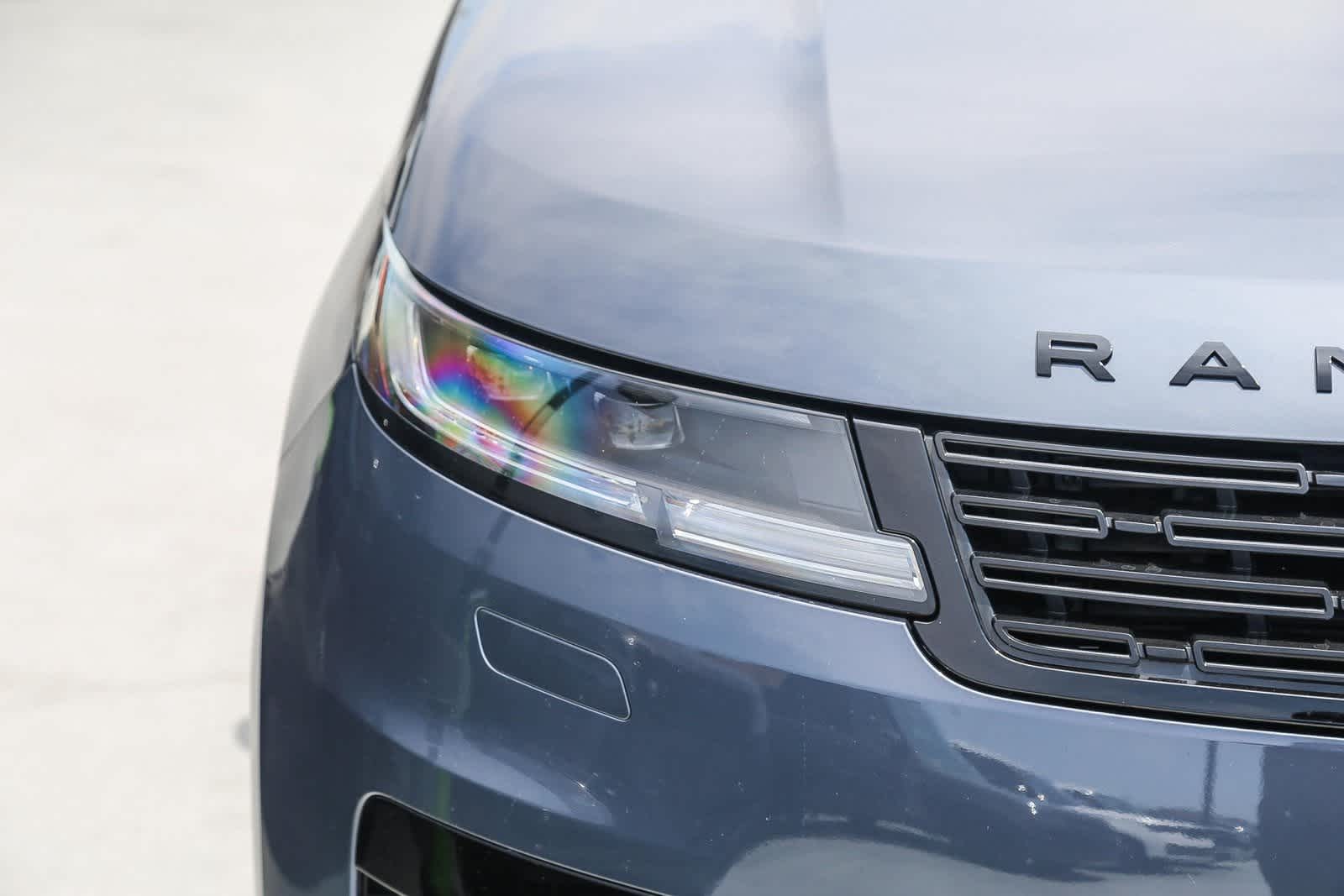 Thumbnail: 2023 Land Rover Range Rover Sport - 13