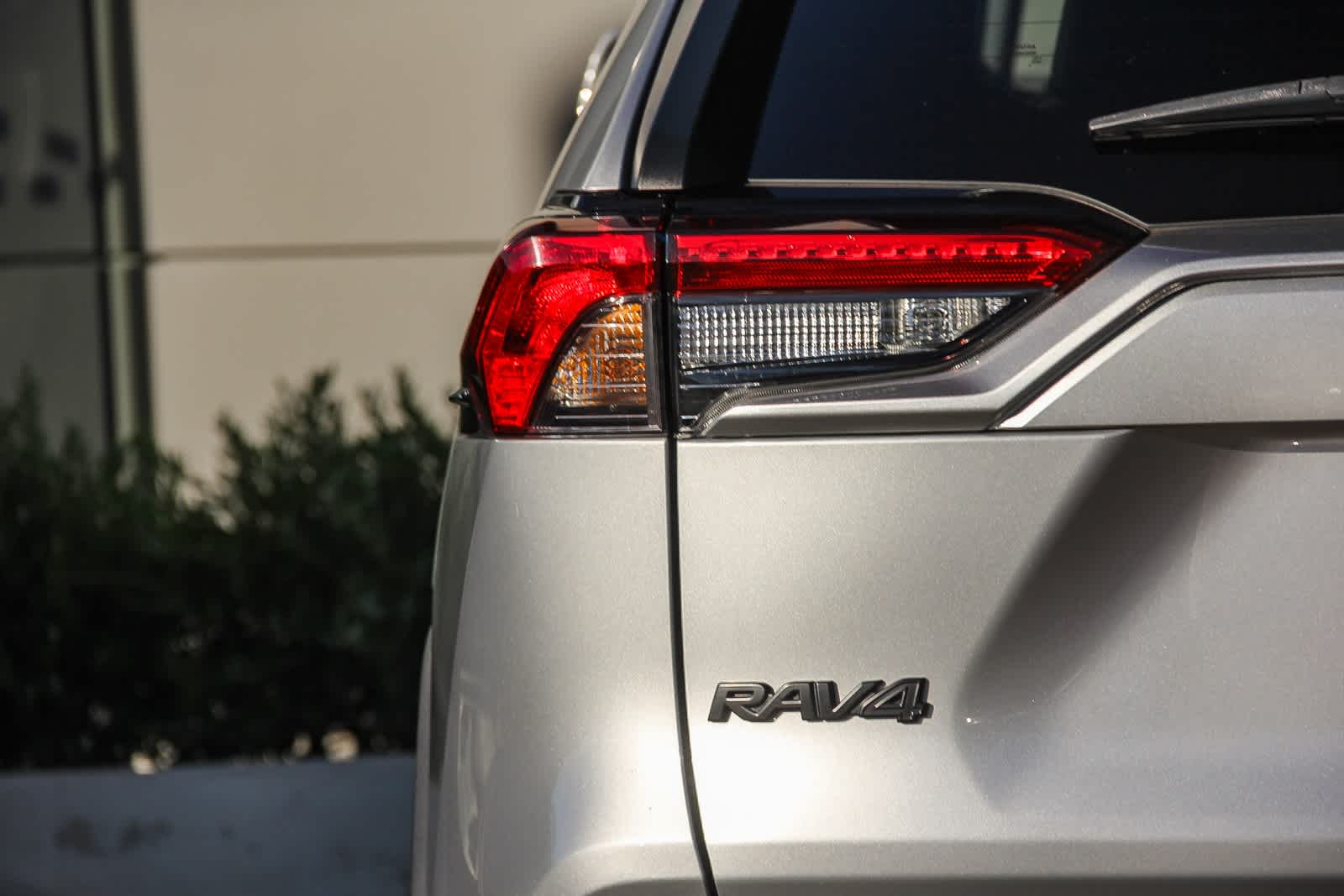 Thumbnail: 2022 Toyota RAV4 - 6