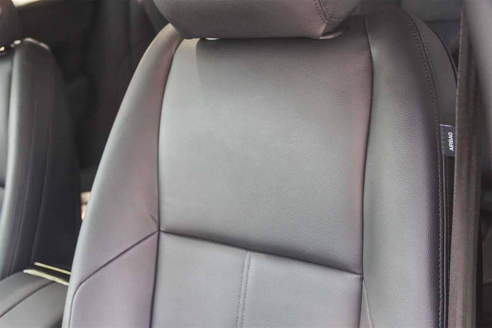 Thumbnail: 2026 Land Rover Range Rover Velar - 25