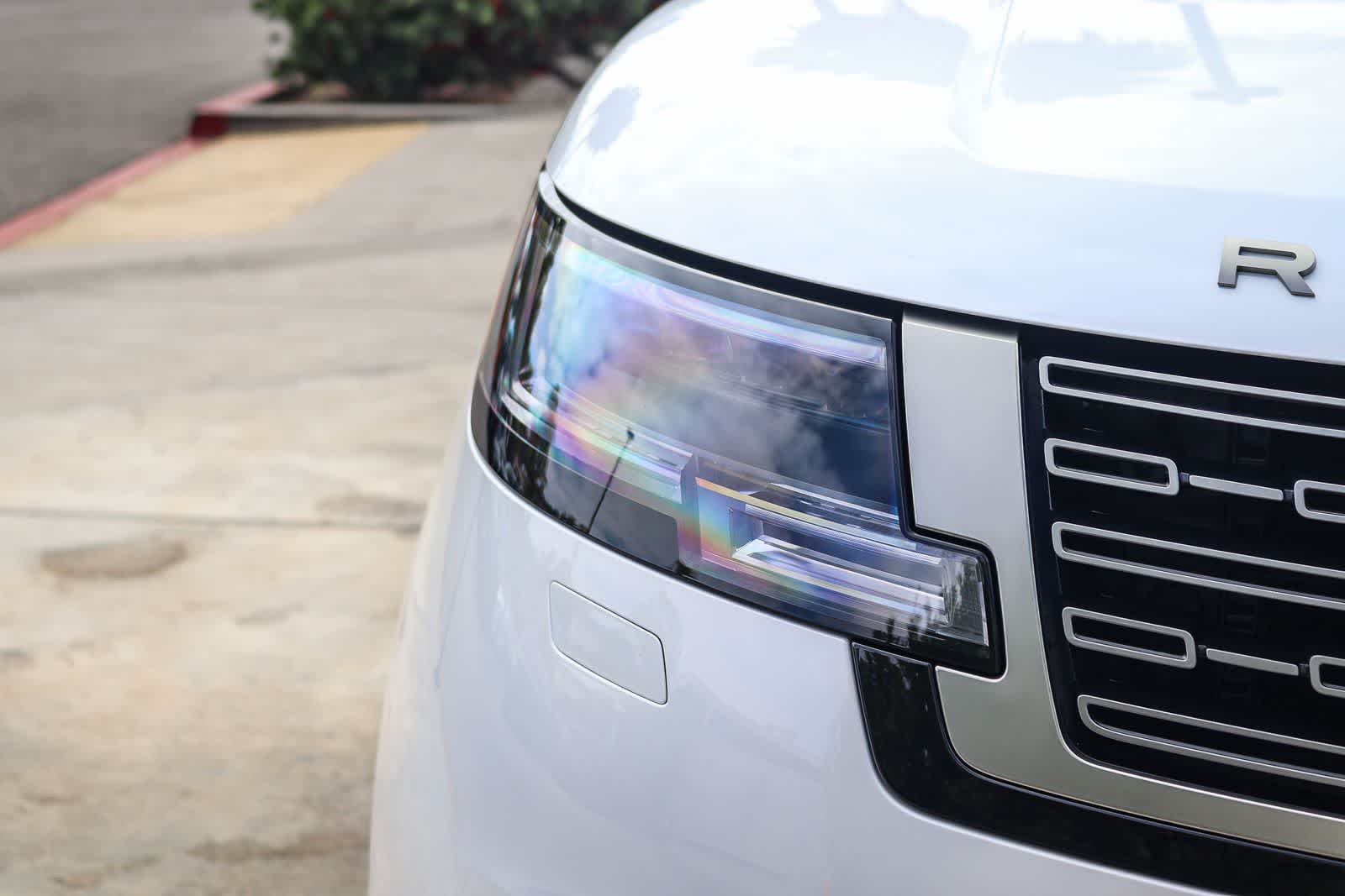 Thumbnail: 2026 Land Rover Range Rover - 10