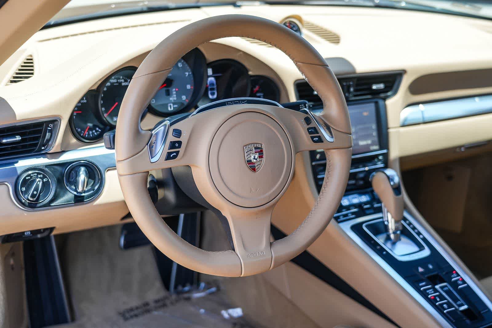 Thumbnail: 2015 Porsche 911 - 14