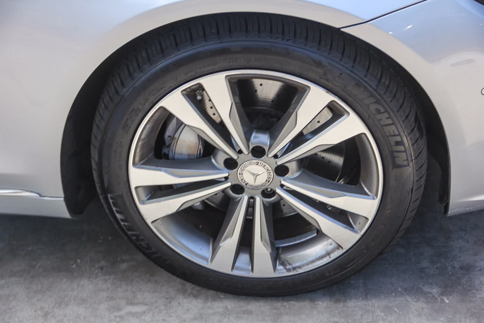 Thumbnail: 2016 Mercedes-Benz S-Class - 9