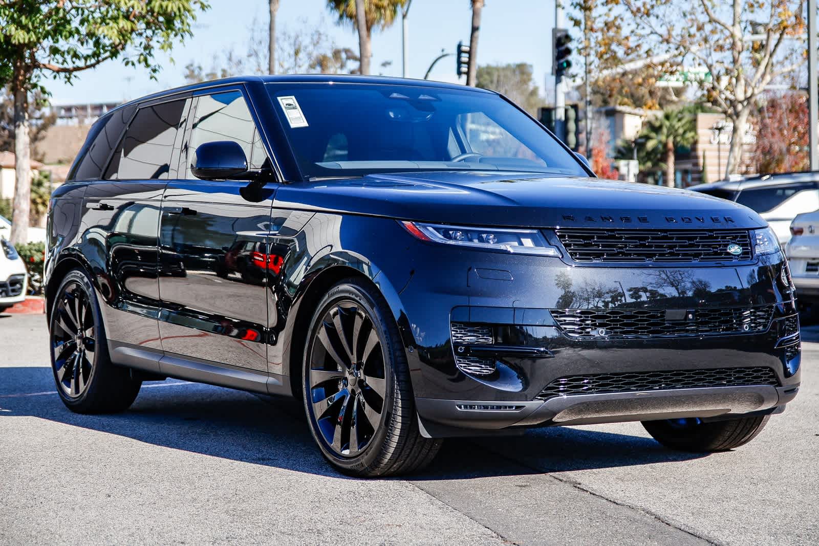 Thumbnail: 2026 Land Rover Range Rover Sport - 3