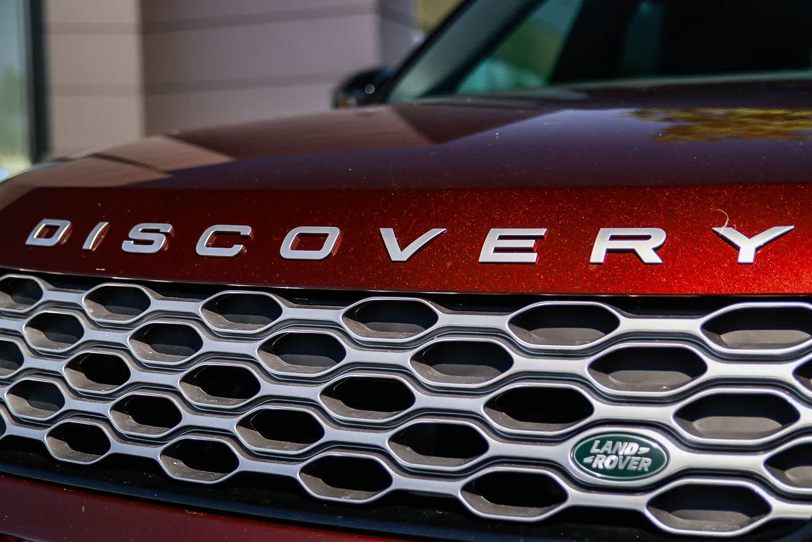 Thumbnail: 2026 Land Rover Discovery - 11