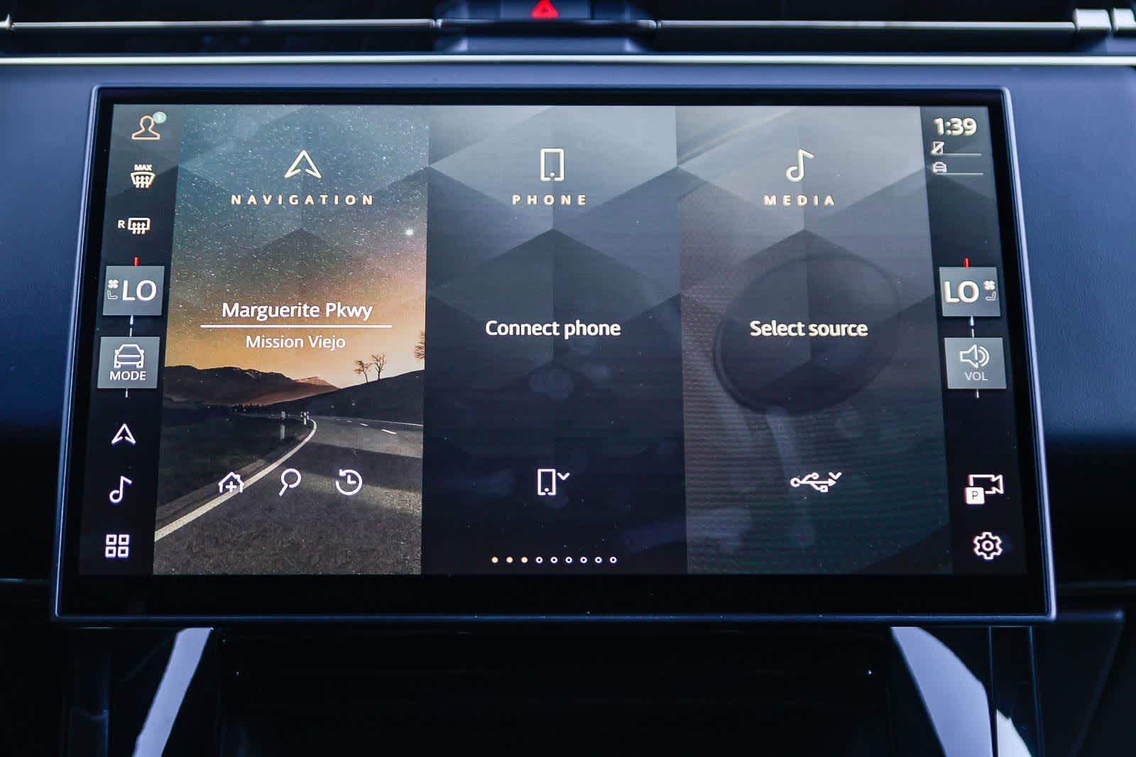 Thumbnail: 2025 Land Rover Range Rover Sport - 14