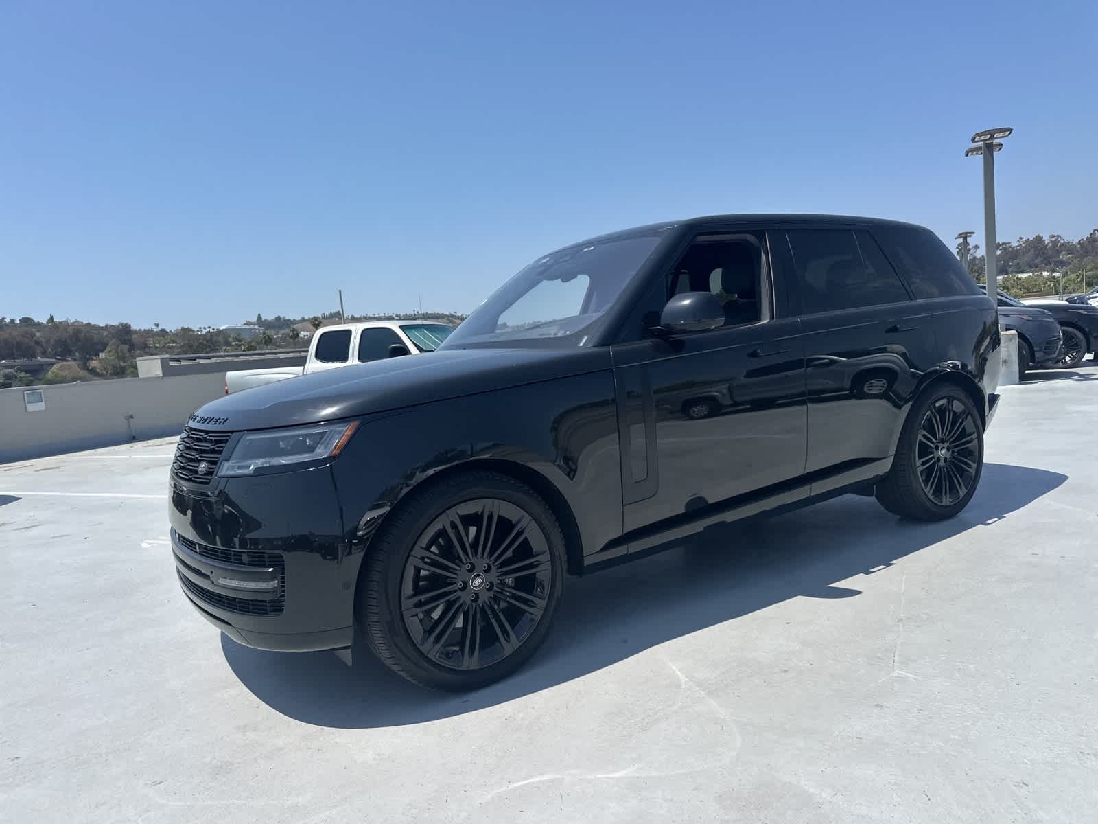 Thumbnail: 2023 Land Rover Range Rover - 2