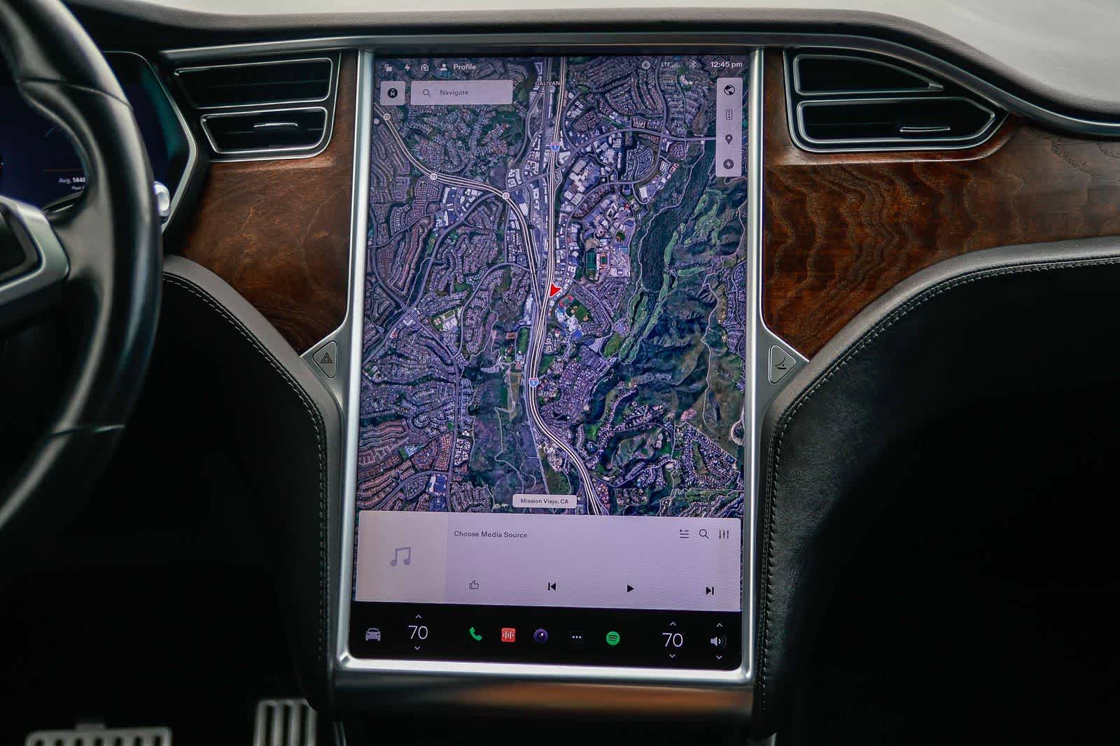 Thumbnail: 2017 Tesla Model X - 13
