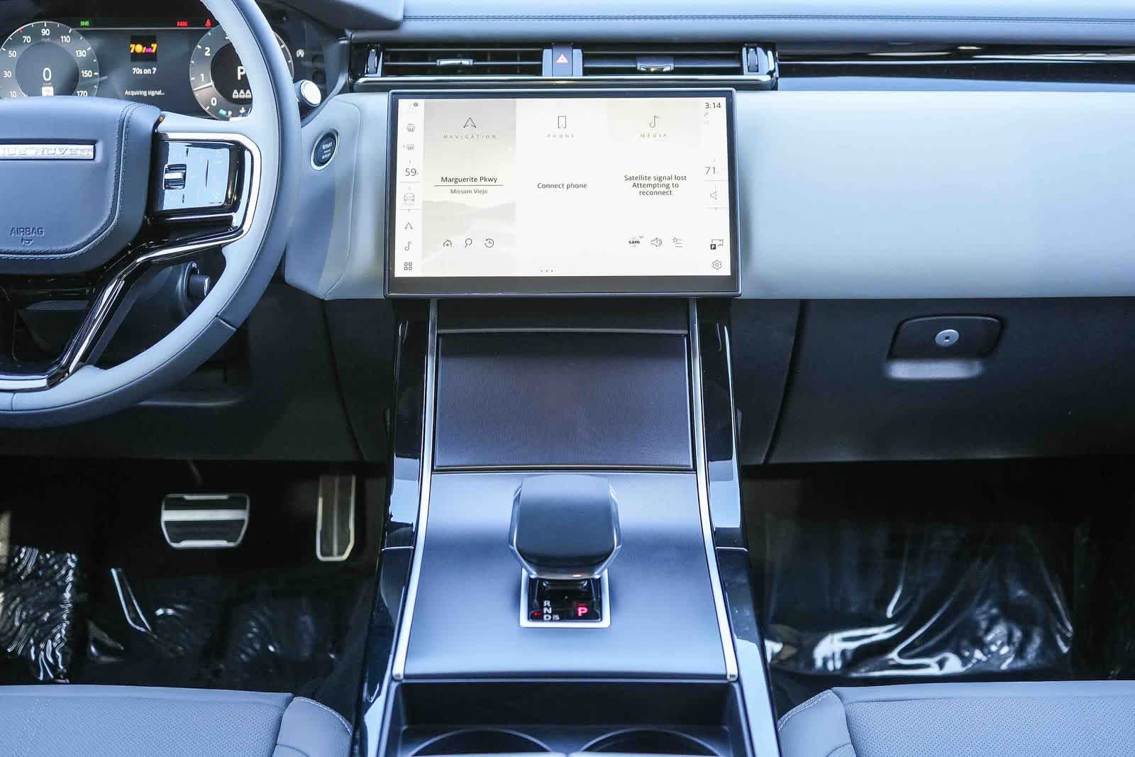 Thumbnail: 2026 Land Rover Range Rover Velar - 11