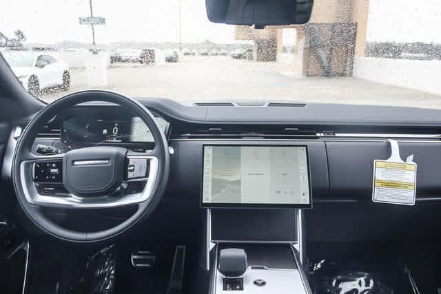 Thumbnail: 2025 Land Rover Range Rover - 10