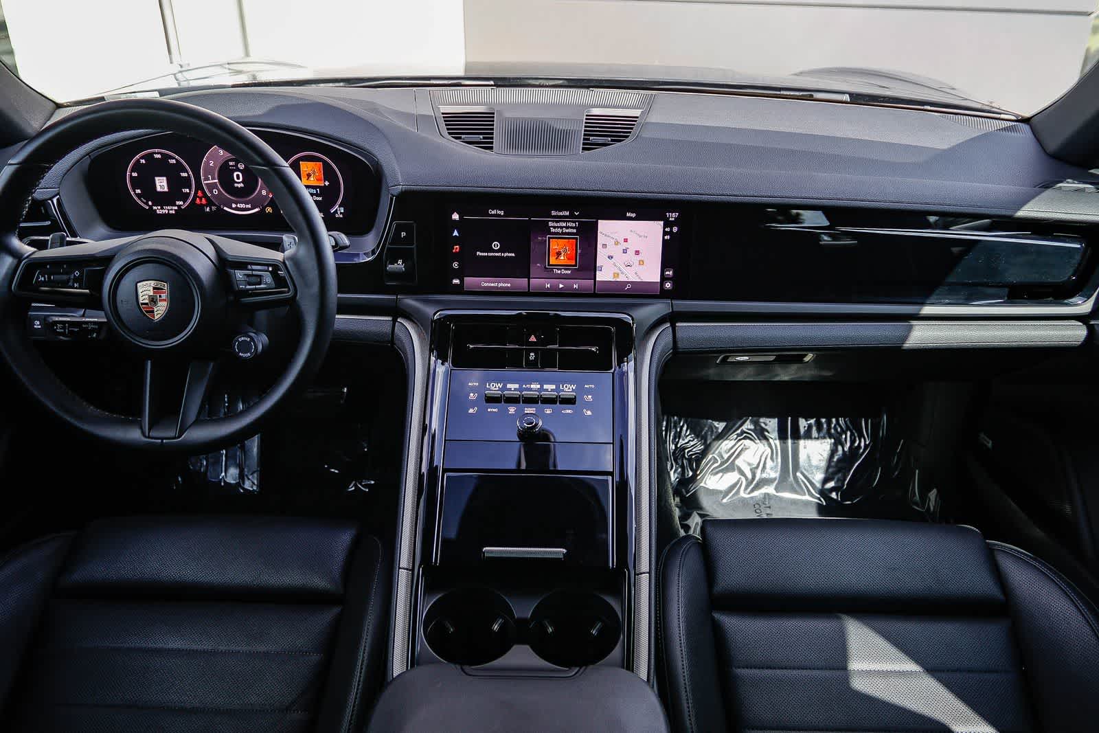 Thumbnail: 2025 Porsche Panamera - 12