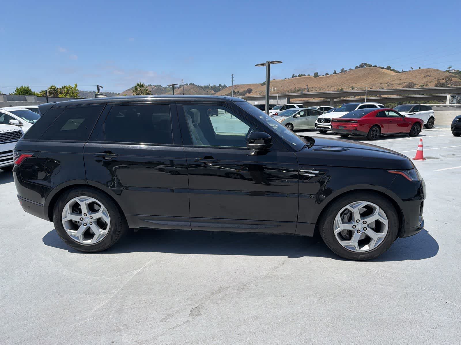 Thumbnail: 2020 Land Rover Range Rover Sport - 3