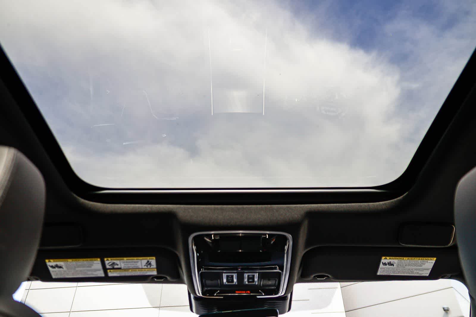 Thumbnail: 2026 Land Rover Range Rover Velar - 11